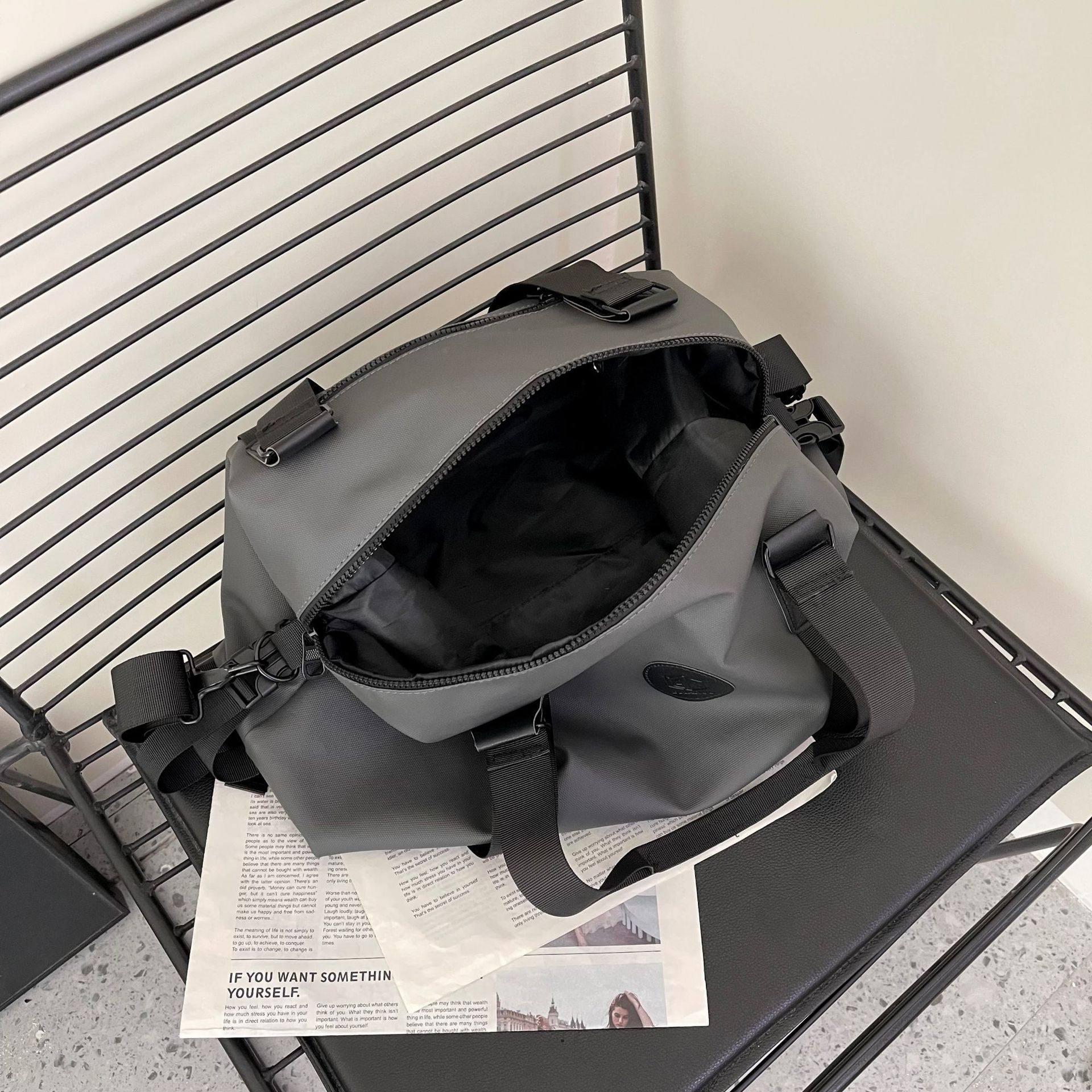 Travel Bag Men's Handbag Large Capacity Fitness Bag Yoga Sports Bag Oxford Cloth Waterproof Fitness Travel Bag