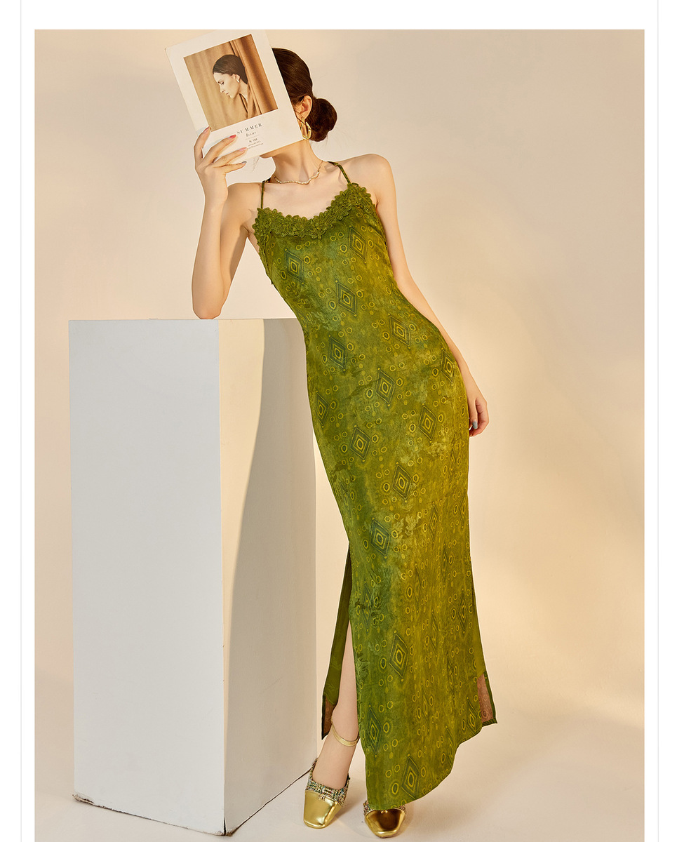 Đầm dài ren ôm body nữ cổ chữ V quyến rũ — Màu đen cao cấp, Màu trà Matcha, mơ