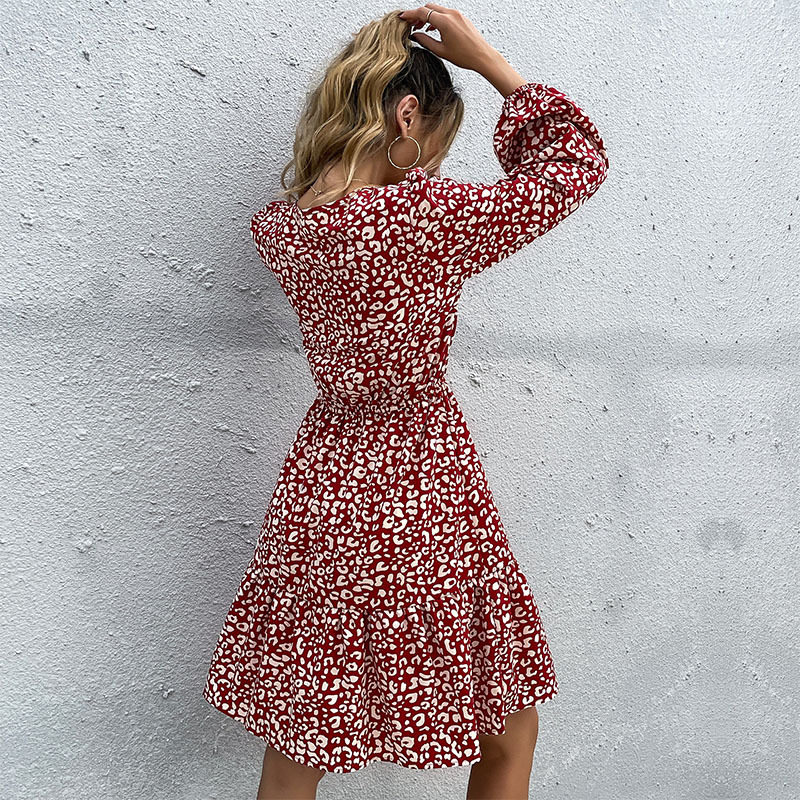 Vintage Floral Print Red Dress Long Sleeve Round Neck Comfortable Fabric Casual Wear for Women OEM Available
