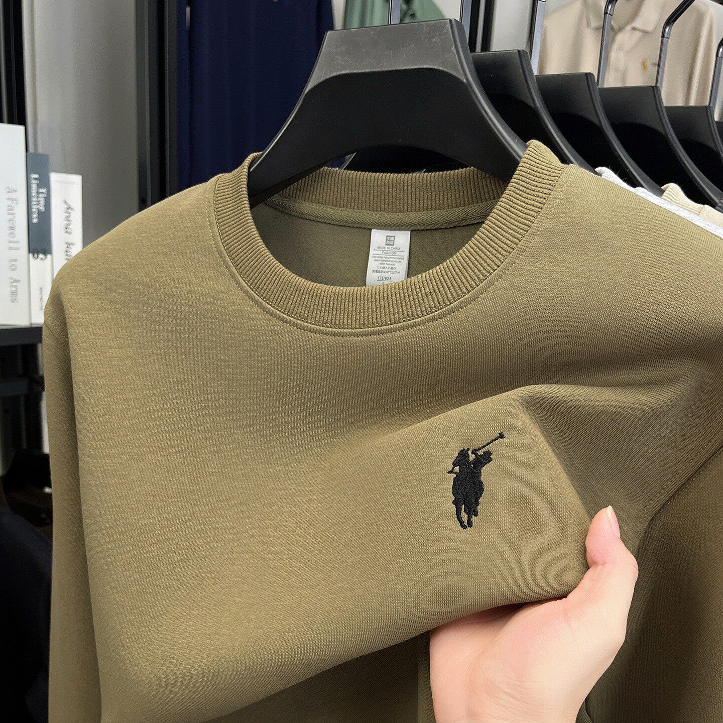 跨境重磅380克刺绣男士卫衣2026春季新款圆领休闲打底长袖卫衣男