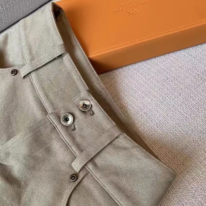 Khaki Low Rise Casual Womens Denim Shorts Loose Fit Stretch Fabric Spring Summer Wear