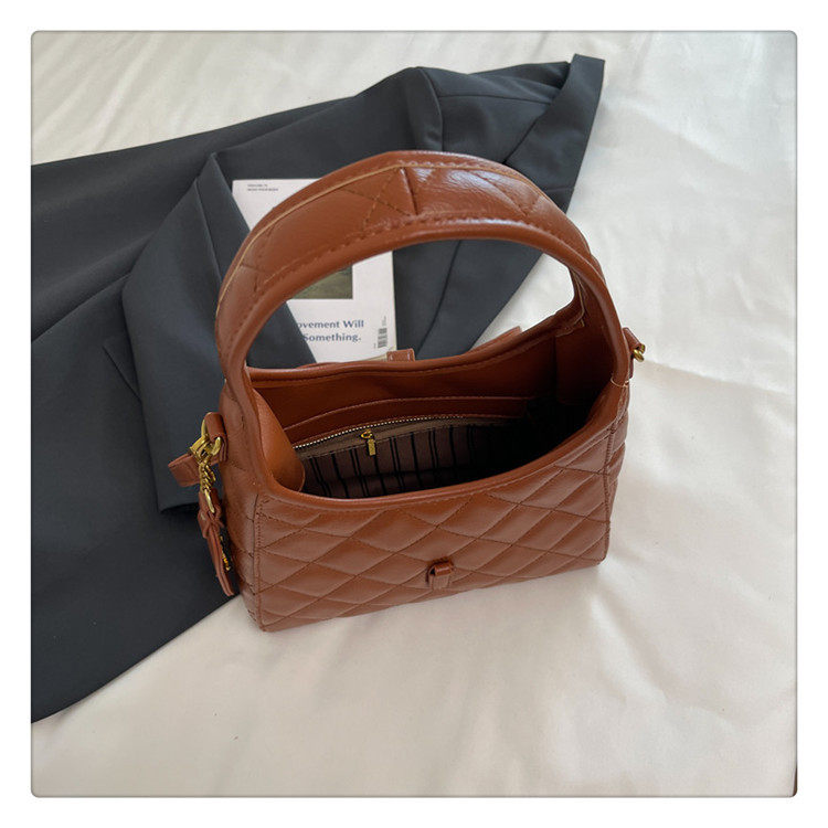 O1CN01jf8saW2DKjgPqw66d !!2217723298591 0 cib