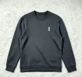 Round neck gray sweatshirt