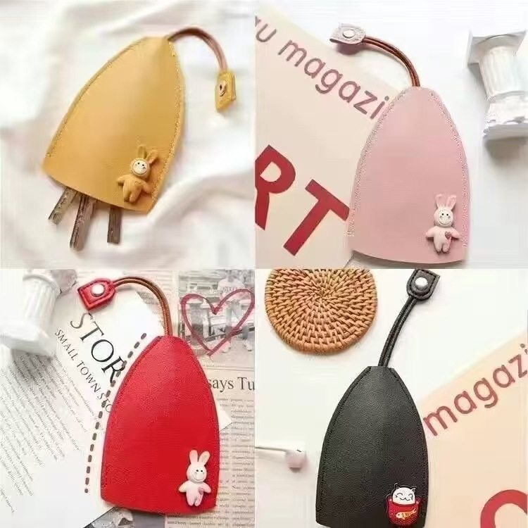Fashion Creative Pull-out Cartoon Cute Personality Women's Car Key Case Storage Volkswagen Benz Compact Mini