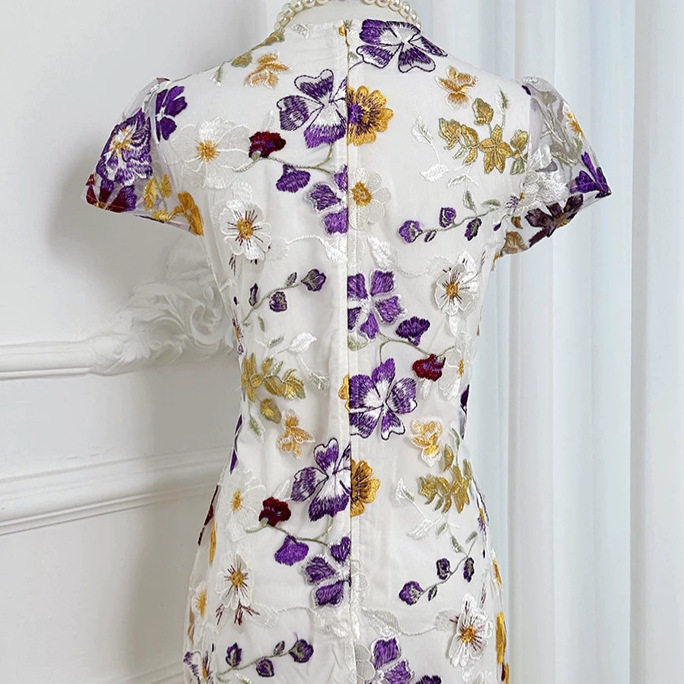 Short Embroidered Bodycon Dress Colorful 3D Floral Design French Court Style Summer Collection OEM Available
