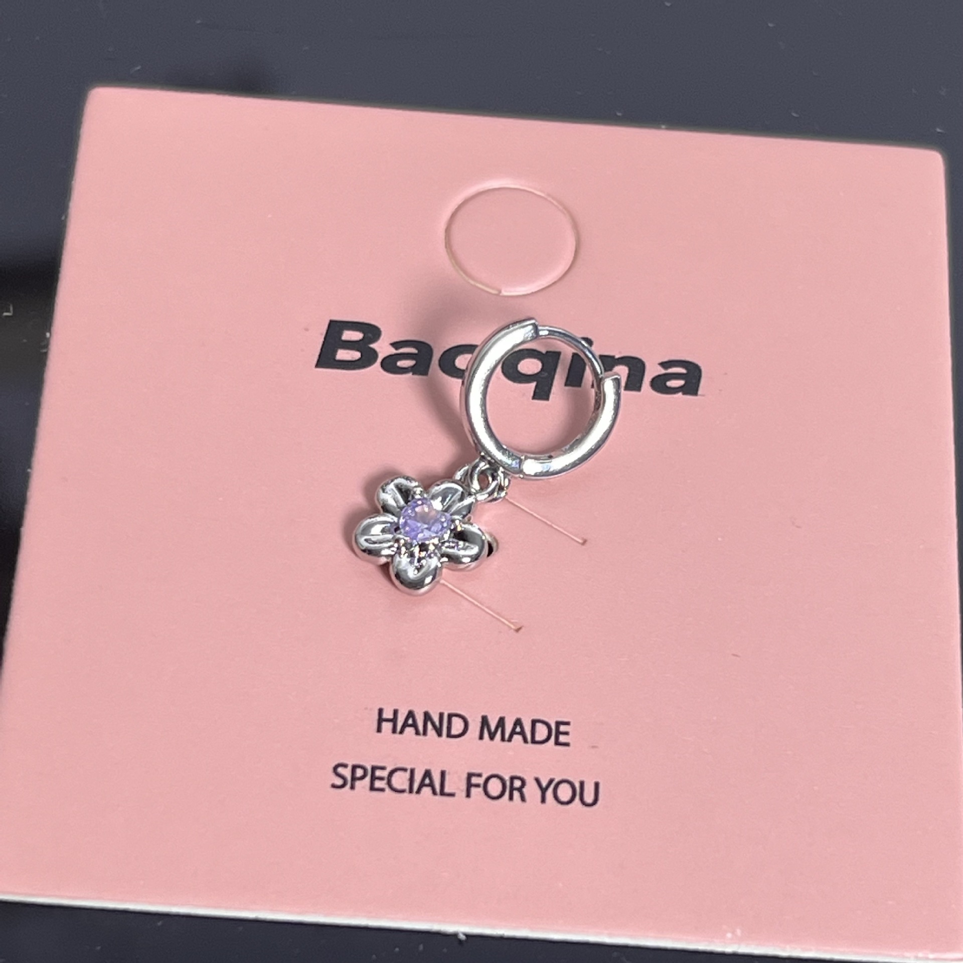 729 薄紫フラワーピアス（シングル）