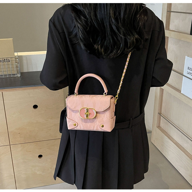 O1CN01jnLUFn1yV4GK6JXyc !!2212088006583 0 cib