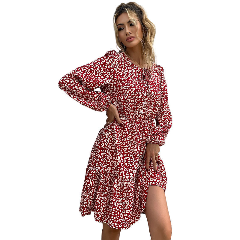 Vintage Floral Print Red Dress Long Sleeve Round Neck Comfortable Fabric Casual Wear for Women OEM Available