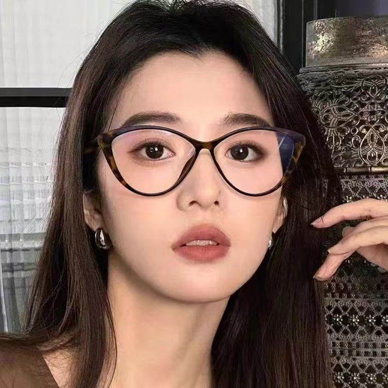 Retro Glasses Frame European and American Cat Eye Trend Anti-Blue Light Flat Glasses for Women Simple Stylish Fashion Student Myopia Glasses
