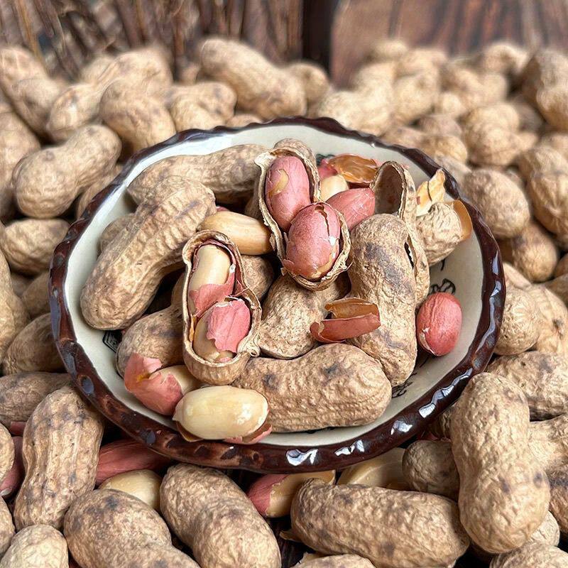 Farmhouse Firewood Roasted Peanuts in Iron Pan, Shelled Peanuts, Original Flavor, Roasted Snacks, Nuts, and Crispy Cooked Peanuts