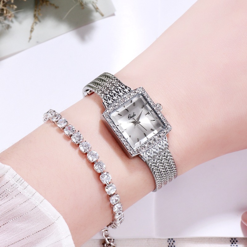 (Mới) Mã K1178 Giá 830K: Đồng Hồ Nữ Fotdw Phục Cổ Cổ Điển Máy Pin, Máy Thạch Anh Đồng Hồ Phụ Kiện Nữ Chất Liệu G03 Sản Phẩm Mới, (Miễn Phí Vận Chuyển Toàn Quốc).
