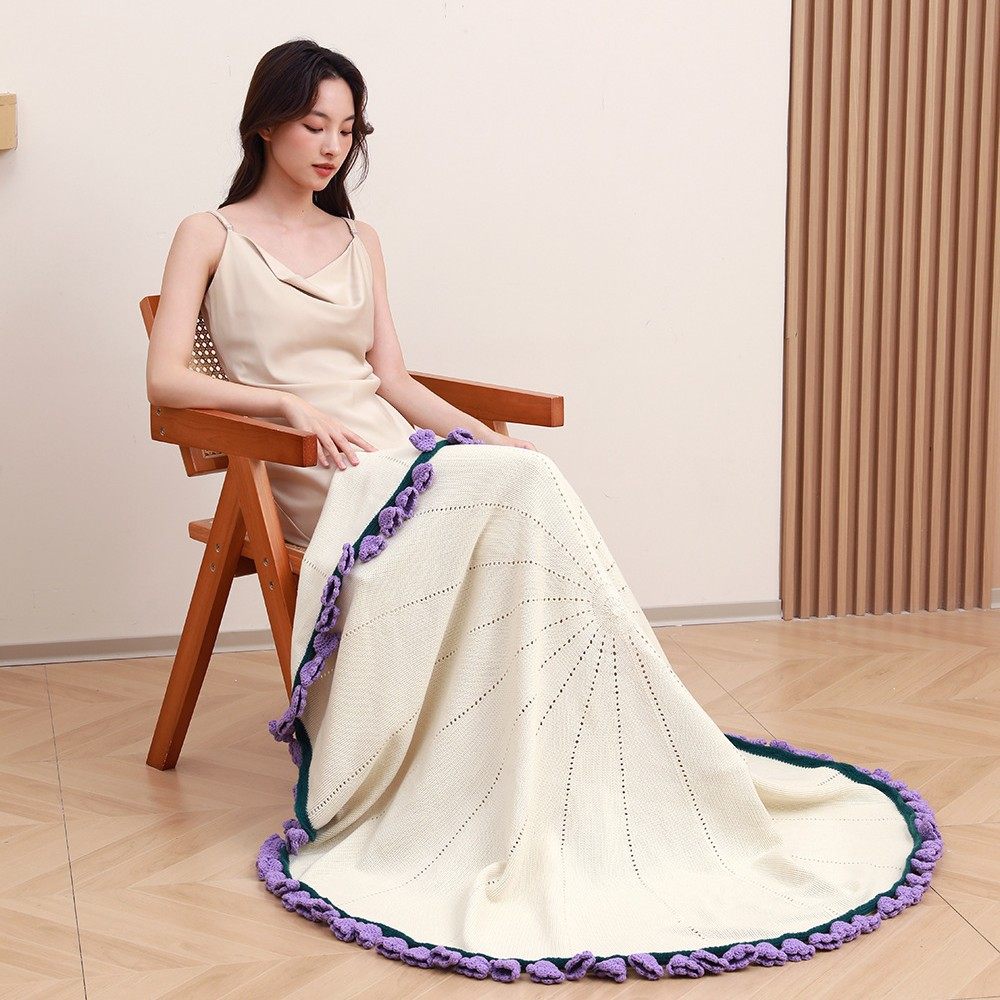 Lily of the Valley Bouquet Blanket Finished Office Nap Flower Blanket Wool Ball Hand-Knitted Blanket as a Gift for Besties