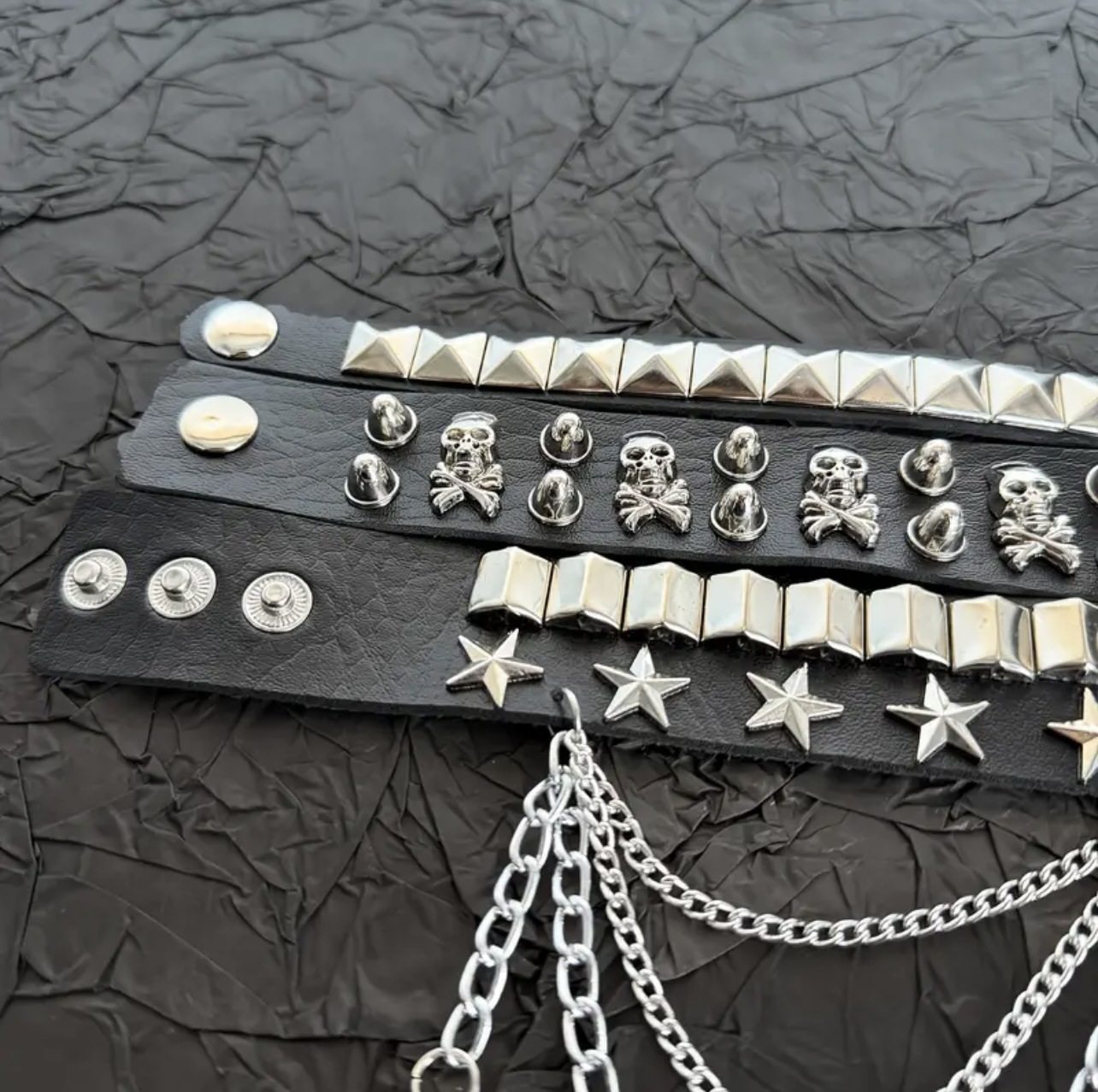 Cross-Border Hot Selling European and American Fashion Multi-Layer Bracelets, Personalized Domineering Skull Punk Rivet Bracelets, Motorcycle Accessories Bracelets