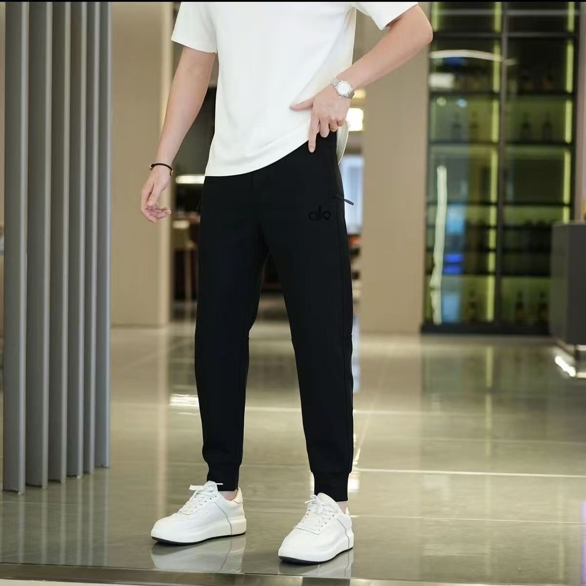 2025秋季新款裤子男士是潮流修身百搭运动休闲裤塔里小脚裤透气裤