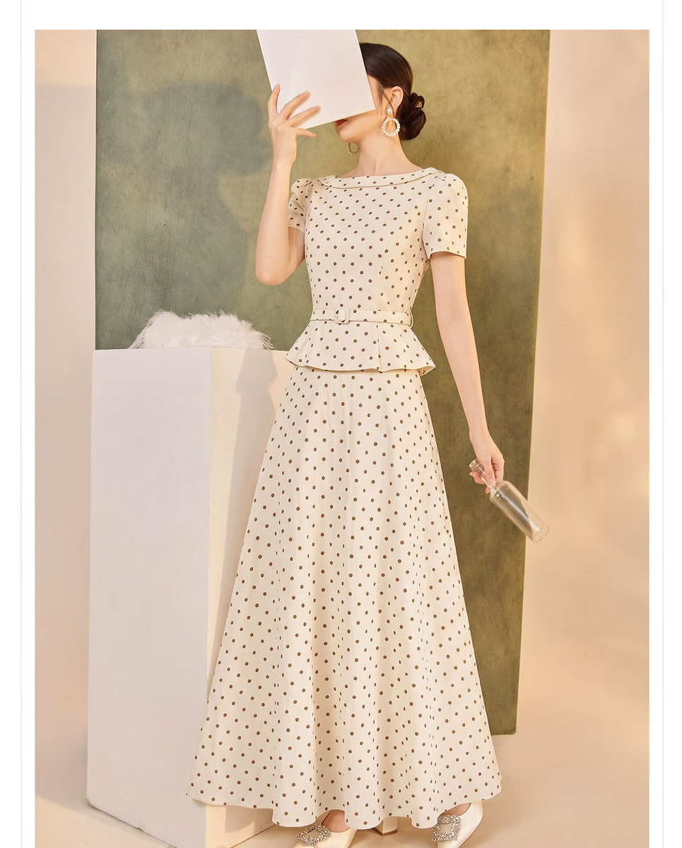 Bộ áo sơ mi tay lỡ và chân váy dài họa tiết chấm bi phong cách retro — Áo chấm bi (giao hàng trong 7 ngày), Áo chấm bi (giao hàng trong ngày), Chân váy chấm bi (giao hàng trong 7 ngày), Chân váy chấm bi (giao hàng trong ngày)