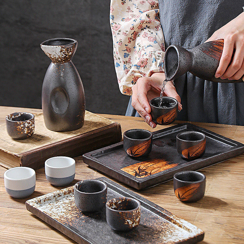 Creative Japanese Ceramic Wine Set, Sake Dispenser, Sake Cup, Small Wine Cup, Spirit Cup, Soju Pot, Tray Set