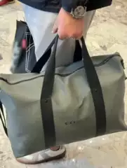 Counter Vip Perfume Points Gift Simple Dark Green Medium Travel Bag Convenient Outdoor Sports Fitness Bag for Men and Women