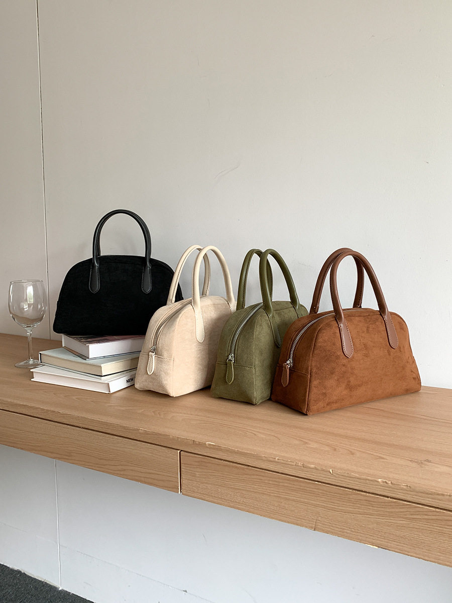 South Korea bag women's bag autumn and winter suede handbag women's large capacity niche retro plush hand carrying Boston bag