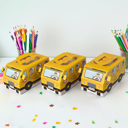 Homecoming Season Party School Bus Sugar Box Gift Box in stock New European Creative Cartoon Car Candy Folding Box