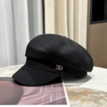 Do beret black