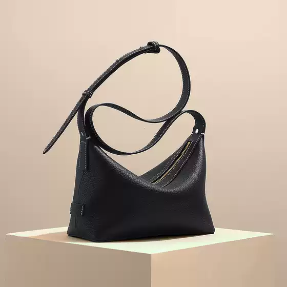 New Style Crossbody Bag for Women, Genuine Leather Handbag, First Layer Cowhide Shoulder Bag, High-End Light Luxury Underarm Commuter Bag