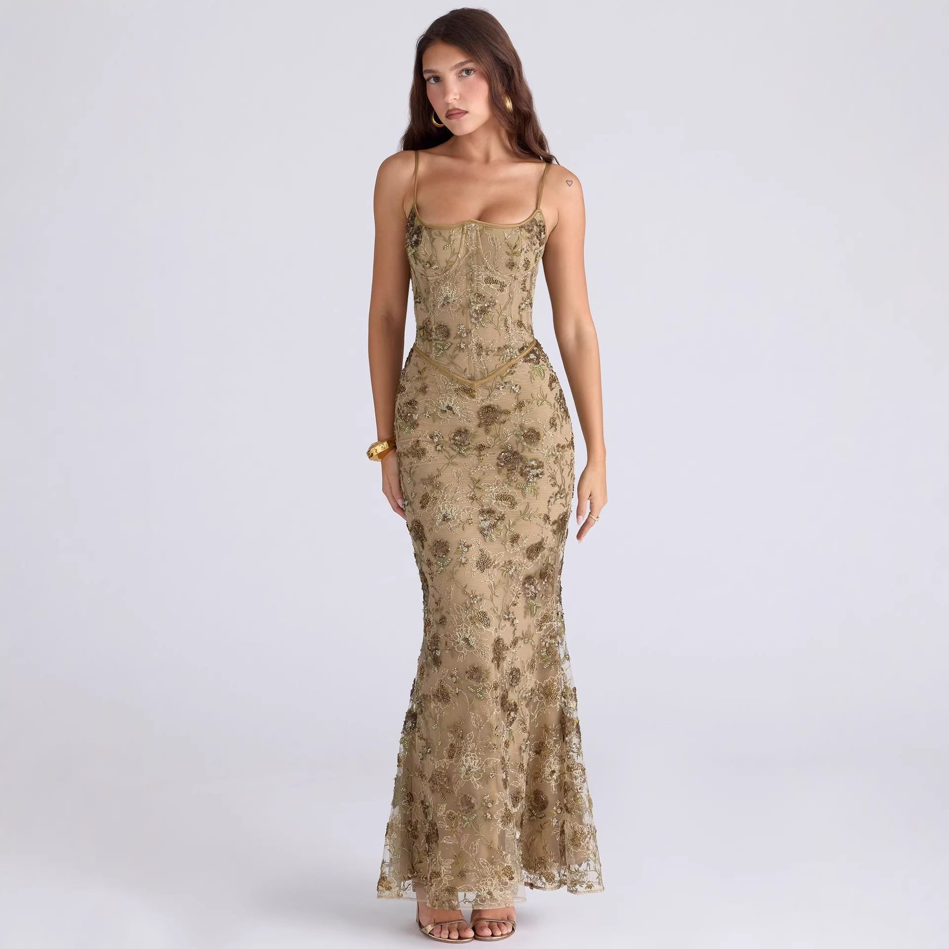 Elegant Sleeveless Backless Dress Low Neckline Tie Detail Chic Style Perfect for Parties and Special Occasions