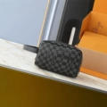 Black grids