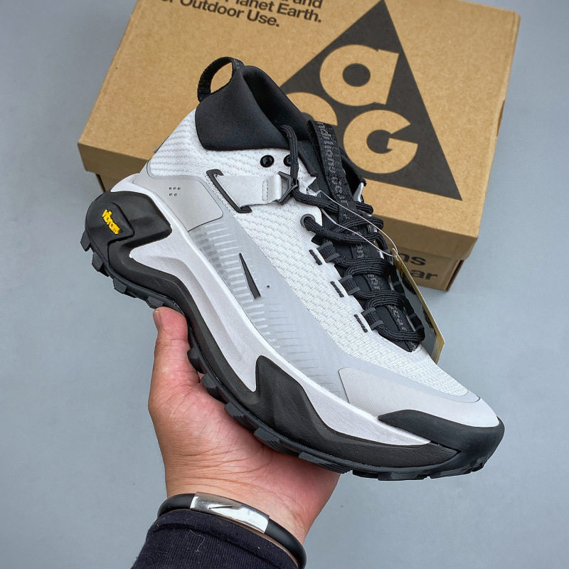 Men’s Waterproof GTX Hiking Shoes