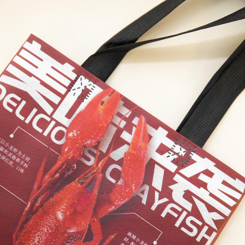 in stock non-woven takeout bag custom small batch crayfish barbecue packing aluminum foil insulation bag film coated tote bag