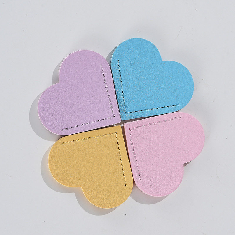 Cross-border Hot Selling Creative Simple Love Leather Bookmark PU Portable Book Page Clip Heart-shaped Bookmark Student Gift Corner