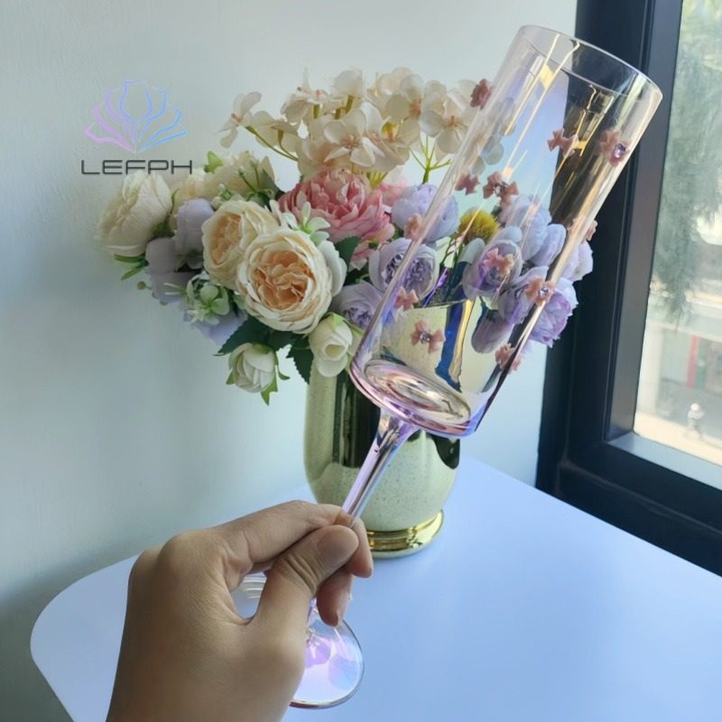 Customized Soda-Lime Glass Handmade Bow Champagne Glass C Style Hand-Pasted Bow Tall Glass