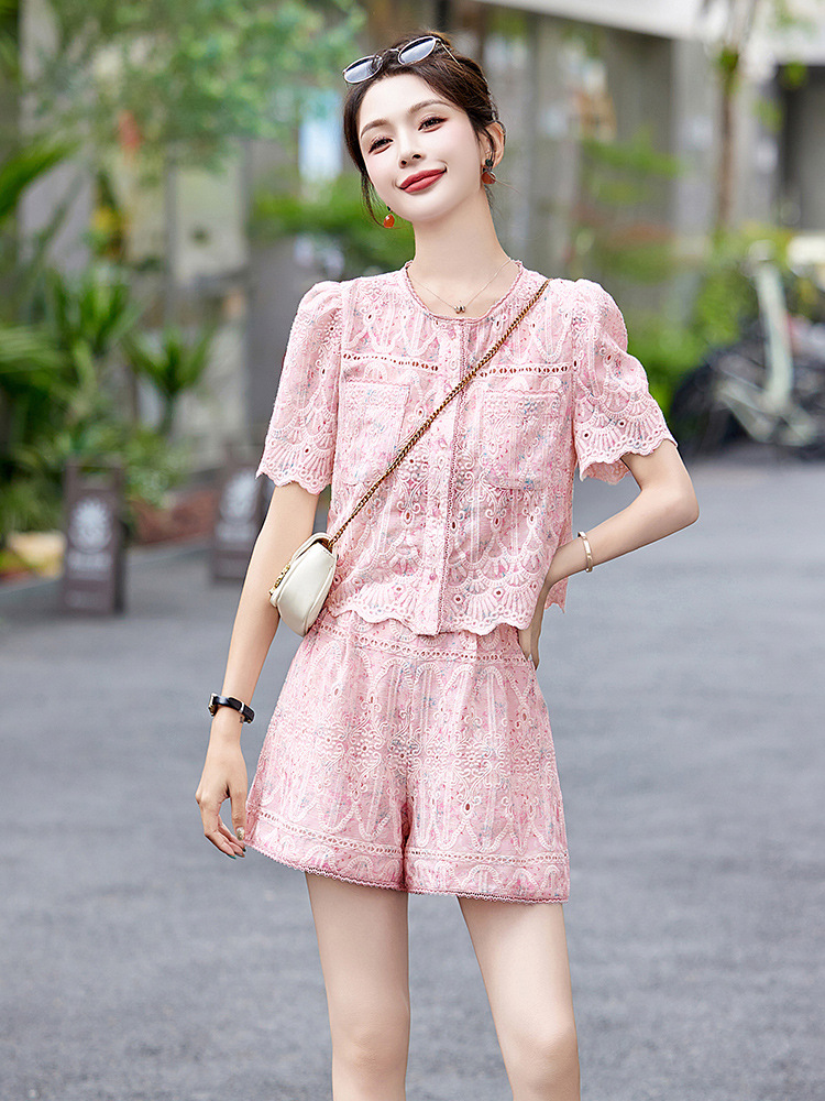(Mới) Mã K3607 Giá 1780K: Đồ Bộ Nữ Hatdi Cả Bộ 2 Món Hàng Mùa Hè Thêu Họa Tiết Hoa Thoáng Khí Thời Trang Nữ Chất Liệu G05 Sản Phẩm Mới, (Miễn Phí Vận Chuyển Toàn Quốc).