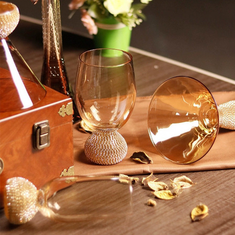 Light Luxury European-Style Diamond Glass Wine Glass with High Aesthetic Value, Diamond-Encrusted Red Wine Glass, Spirits Glass, High-End Whiskey Glass