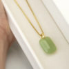 2023 New Explosions Satisfie Necklace Women's Light Luxury Brand Pendant Emerald Green White Clavicle Chain INS