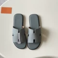 Gray-palm print