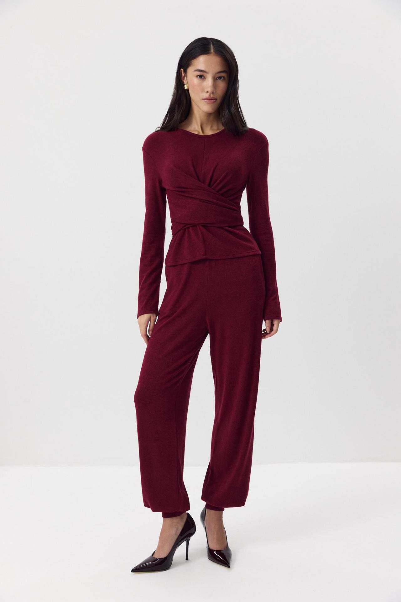 Womens Soft Modal Two Piece Set Casual Tie Waist Top and Cuffed Pants Spring and Autumn Fashion Wholesale Available