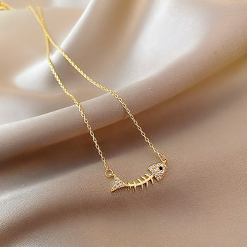 New Arrival Fishbone Necklace Women's Instagram Popular Internet Popular Niche Design Clavicle Chain Simple Elegant Pendant Light Luxury Necklace