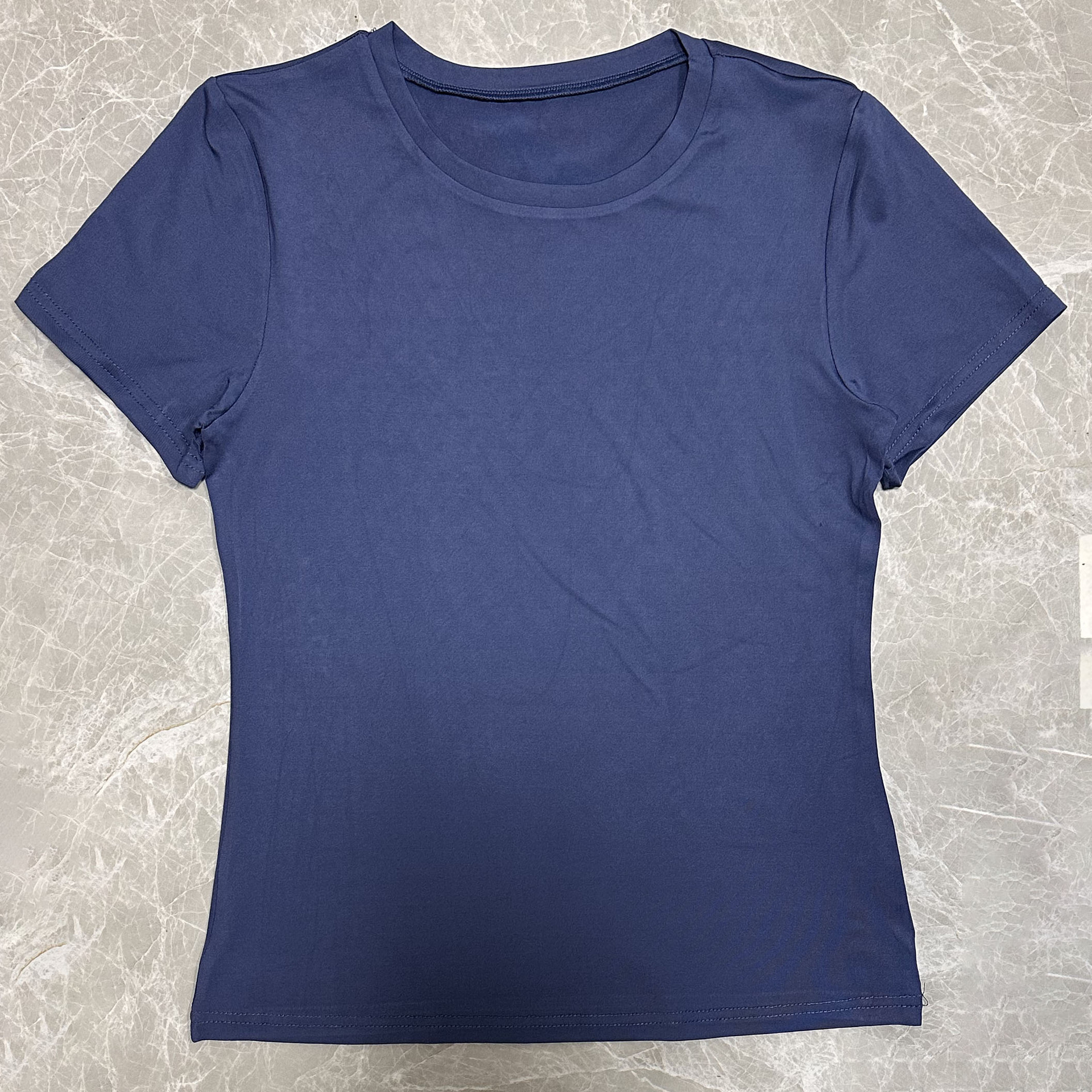 欧美女装休闲长袖t恤春秋纯色修身套头衫t恤女街装打底衫上衣