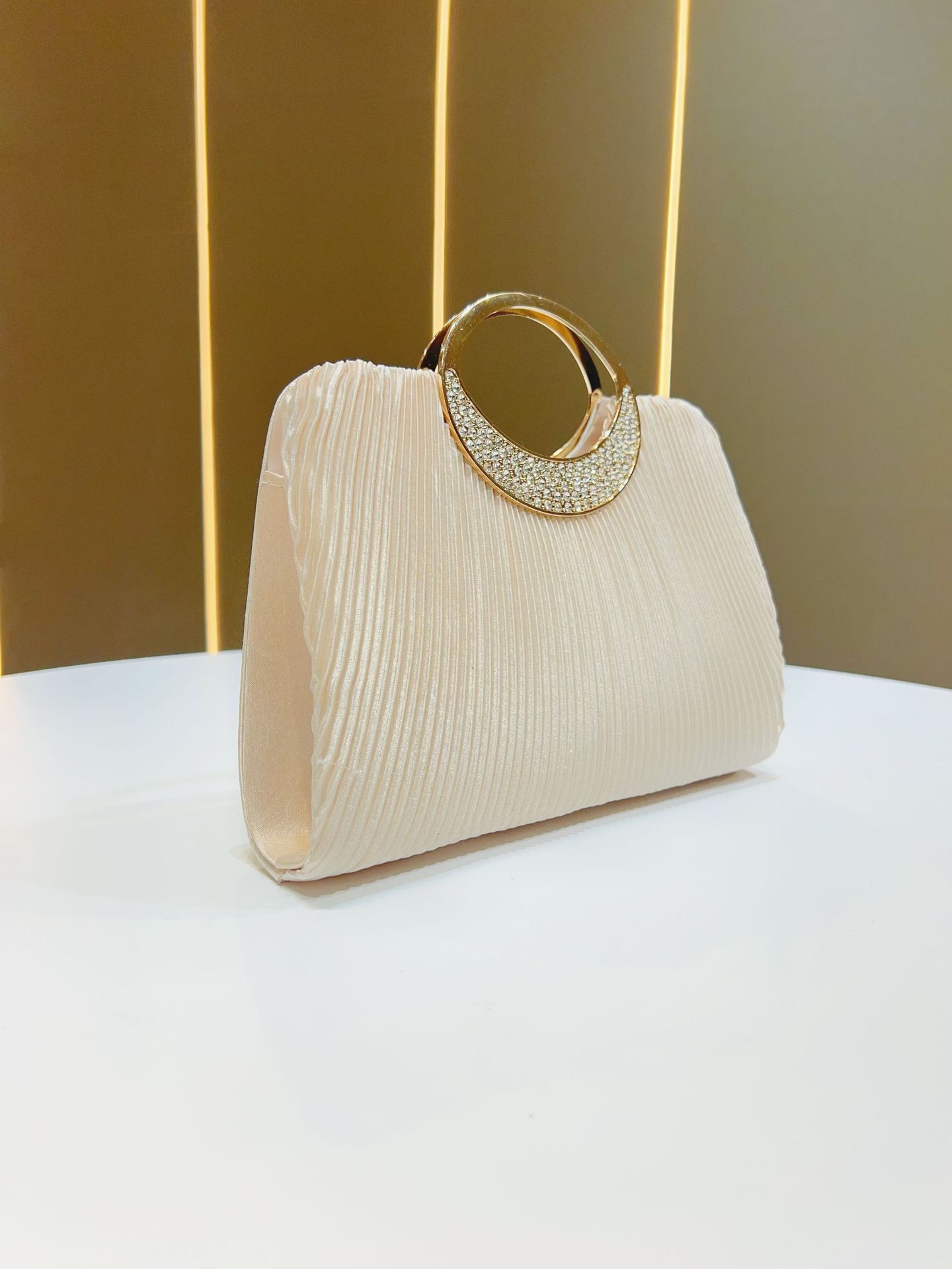 O1CN01khJ2h02LHXpDx61sC !!2216856689667 0 cib