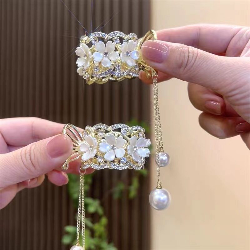 Pearl tassel flower high ponytail clip female fixed artifact back head hairpin High sense autumn and winter headdress anti-collapse