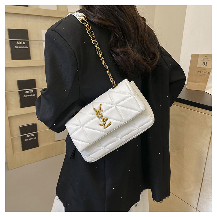 O1CN01kkVo7W232HUOQBuBy !!2215817057197 0 cib