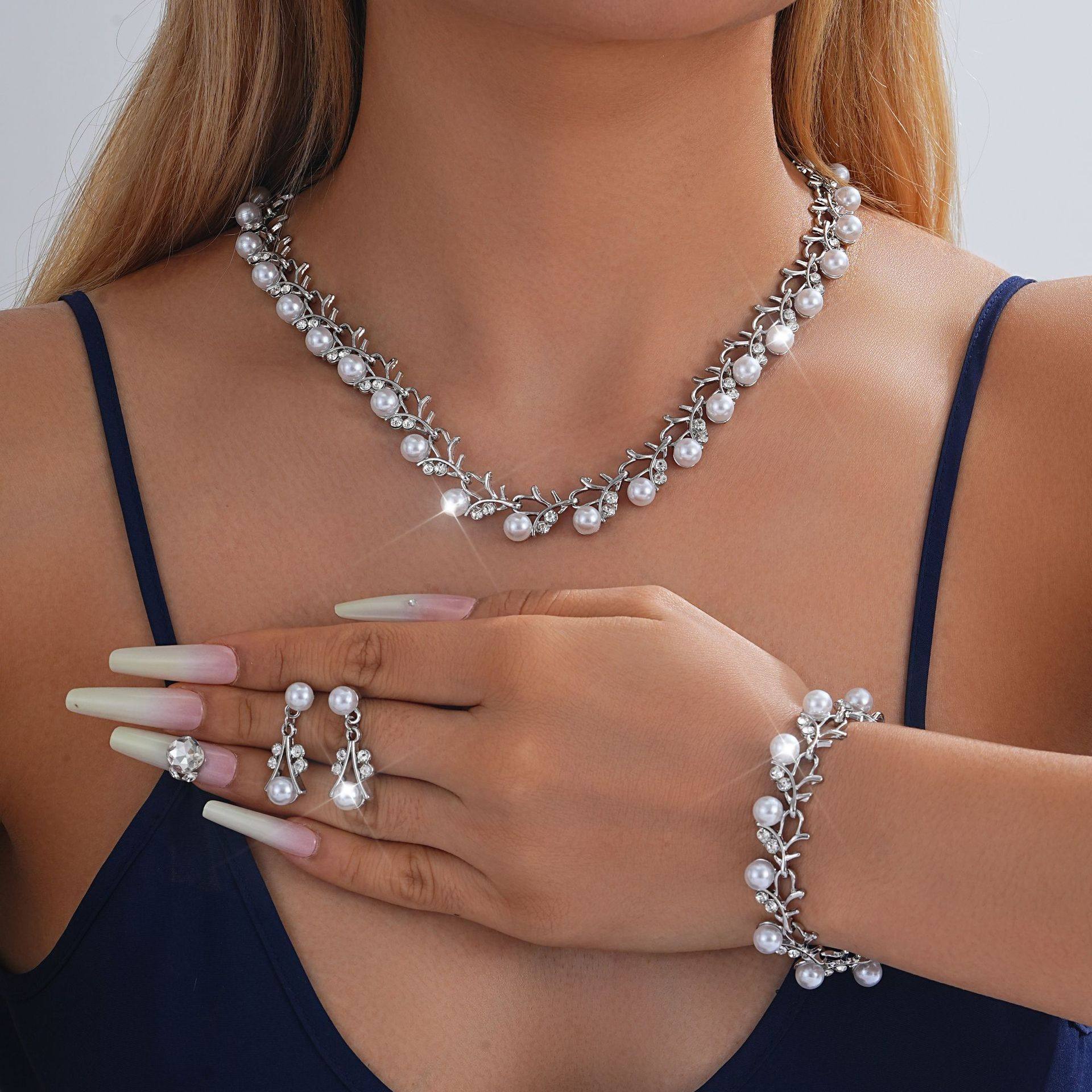 Korean Style Pearl Necklace and Earrings Set, Niche Design, High-End, Versatile Trinket Three-Piece Set for Wedding Matching