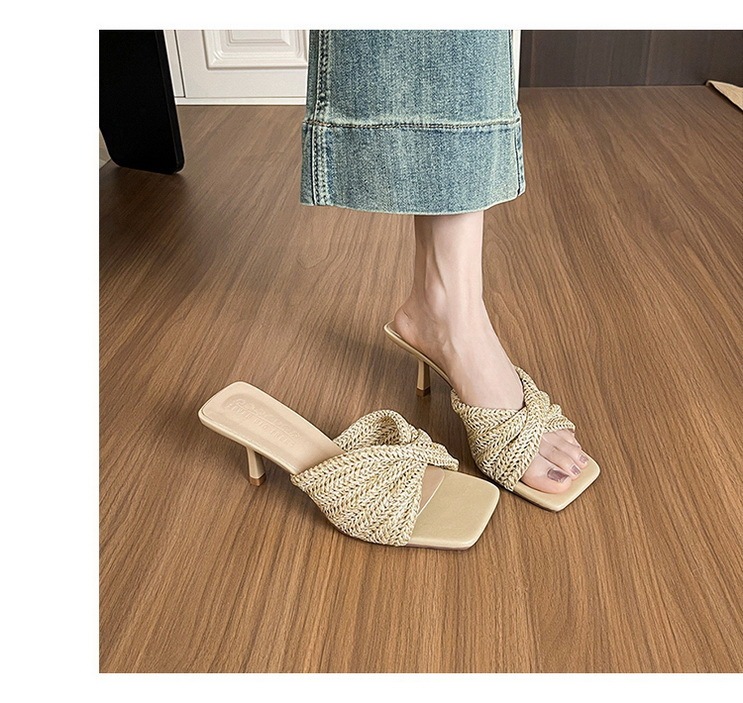 Sandal cao gót nữ mũi vuông quai mảnh đan chéo phong cách thanh lịch — Màu trắng nhạt, nâu sẫm, quần kaki