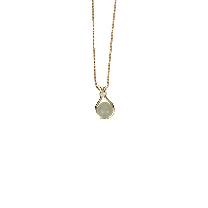 New Light Luxury Style Imitation Hetian Jade Lucky Bag Necklace for Women, Fashionable, Simple, Elegant, High-End, Niche Design, Versatile
