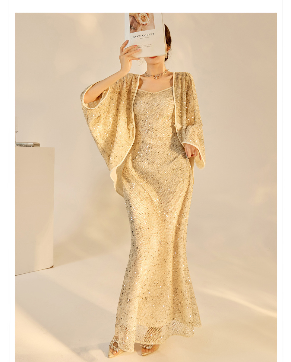 Bộ đầm dài kèm áo khoác ngoài đính sequin thêu nổi bật — Áo khoác (giao hàng trong 7 ngày), Áo khoác (vận chuyển trong cùng ngày), Váy yếm (giao hàng trong 7 ngày), Váy yếm (giao hàng trong ngày)
