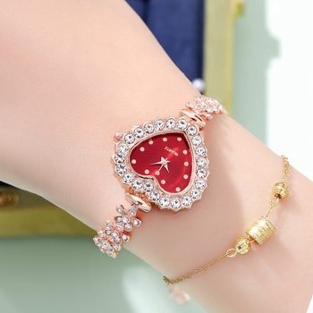 Loss Clearance Live Broadcast Export New Personalized Peach Heart Small Dial Women's Bracelet Watch Diamond Petal Quartz Women's Watch
