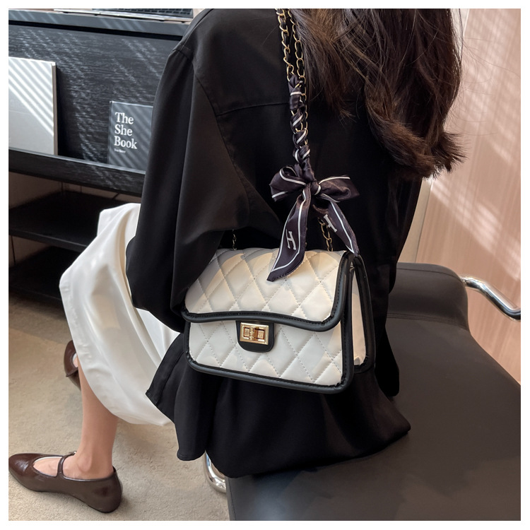 O1CN01kp7LjO1eUnZKeq0ij !!2215476473875 0 cib