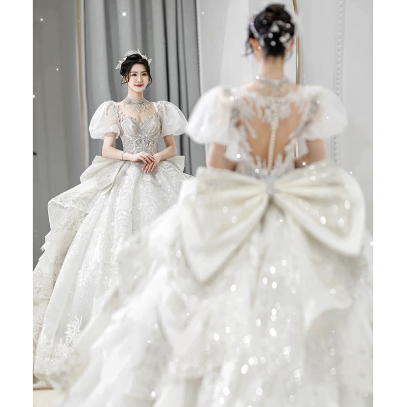 Palace Wind Wedding 2022Model Bride Heavy Luxurious Advanced Sense Large Drag Tail Sense Main Yarn Puff Main Wedding  宫廷风婚纱2022款新娘重工奢华高级感大拖尾质感主纱泡泡袖主婚纱 Palace Wind Wedding 2022Model Bride Heavy Luxurious Advanced Sense Large Drag Tail Sense Main Yarn Puff Main Wedding 