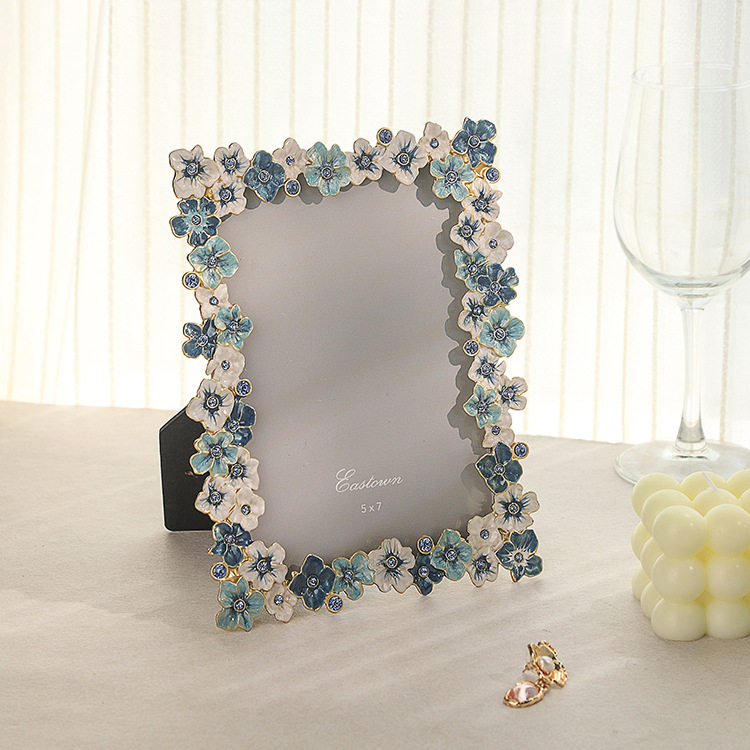European-style Light Luxury Diamond-encrusted Photo Frame Table 6-inch French Flower High-end Romantic Creative Wedding Photo Frame