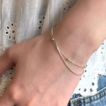 Double-layer round bead snake bone chain bracelet women's simple temperament ins niche design students Mori thin chain bracelet wholesale